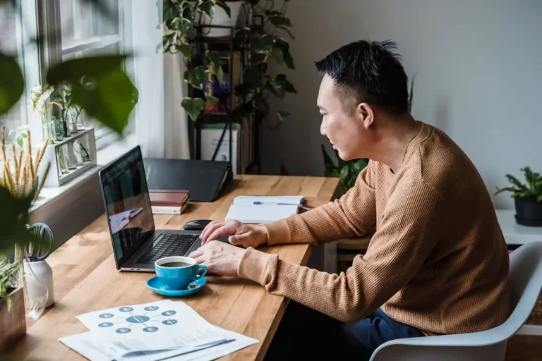Travailler en freelance : statuts, avantages et limites