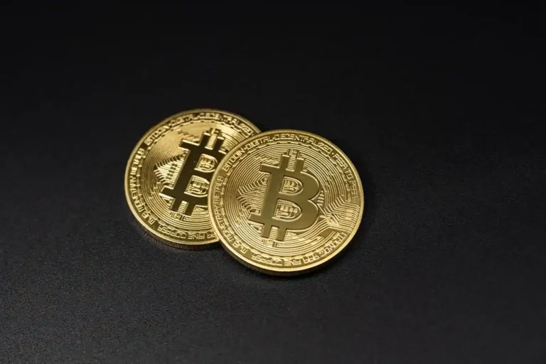 Crypto Blockchain Industries : la société et son action