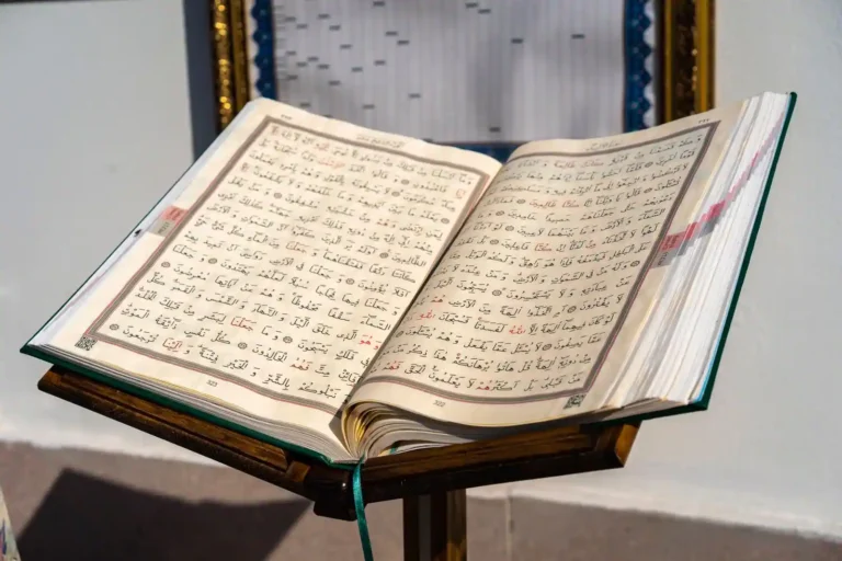 Reconversion à l&rsquo;islam : comprendre la démarche et ses implications